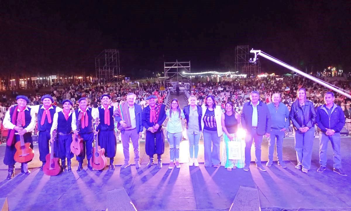 Impecable organización y gran convocatoria de público en el comienzo de la 9° Fiesta de la Confraternidad